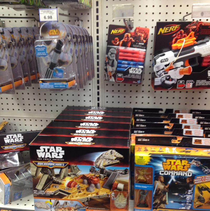 Illustration for article titled Oops, Toys "R" Us Is Selling Star Wars: The Force Awakens Toys Early